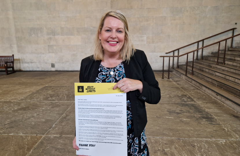 Mims Davies MP joins with The Duke of Edinburgh's Award Youth Ambassadors in Westminster Hall