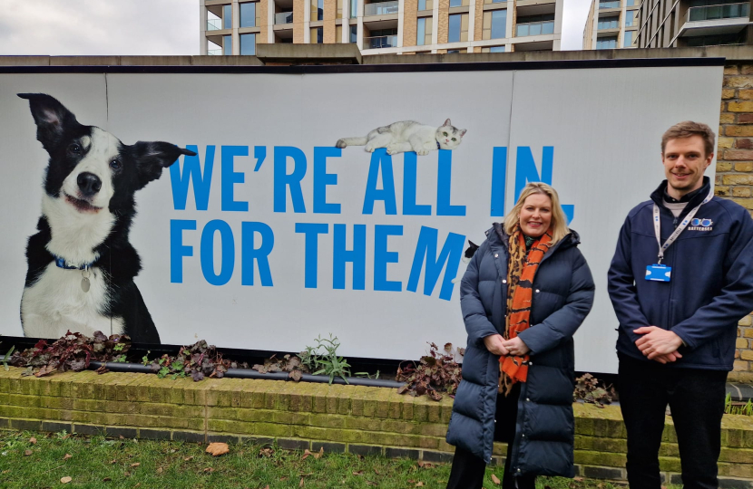 Mims Davies MP meets with Battersea Dogs