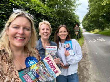 Mims Davies campaigning in East Grinstead, Uckfield and the villages with all the girl power