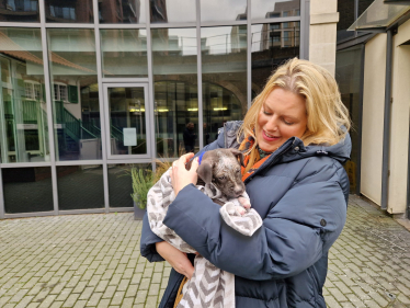 Mims Davies MP meets with Battersea Dogs